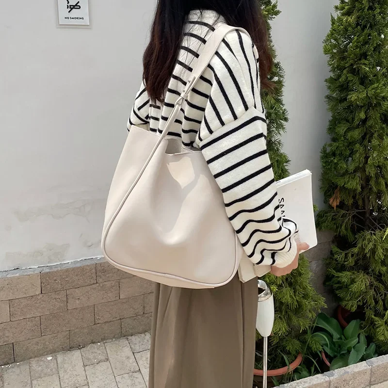 Large capacity bag for women 2025 new fashion retro work commuting tote bag niche one-shoulder underarm bag versatile
