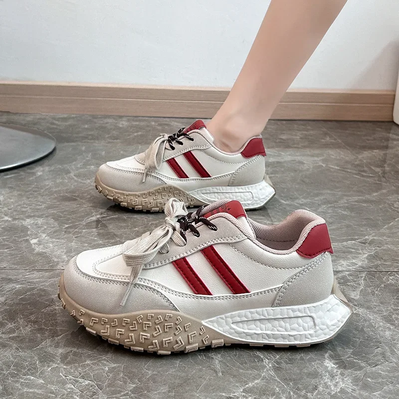 Обувь в стиле dad shoes в корейском стиле для женщин 2025 весна студенческие спортивные кроссовки с толстой подошвой для повышения роста женские WS905