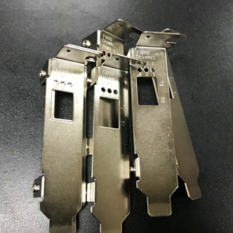 QLE-2460 QLogic半高挡板为甚么选。一篇讲透不踩坑