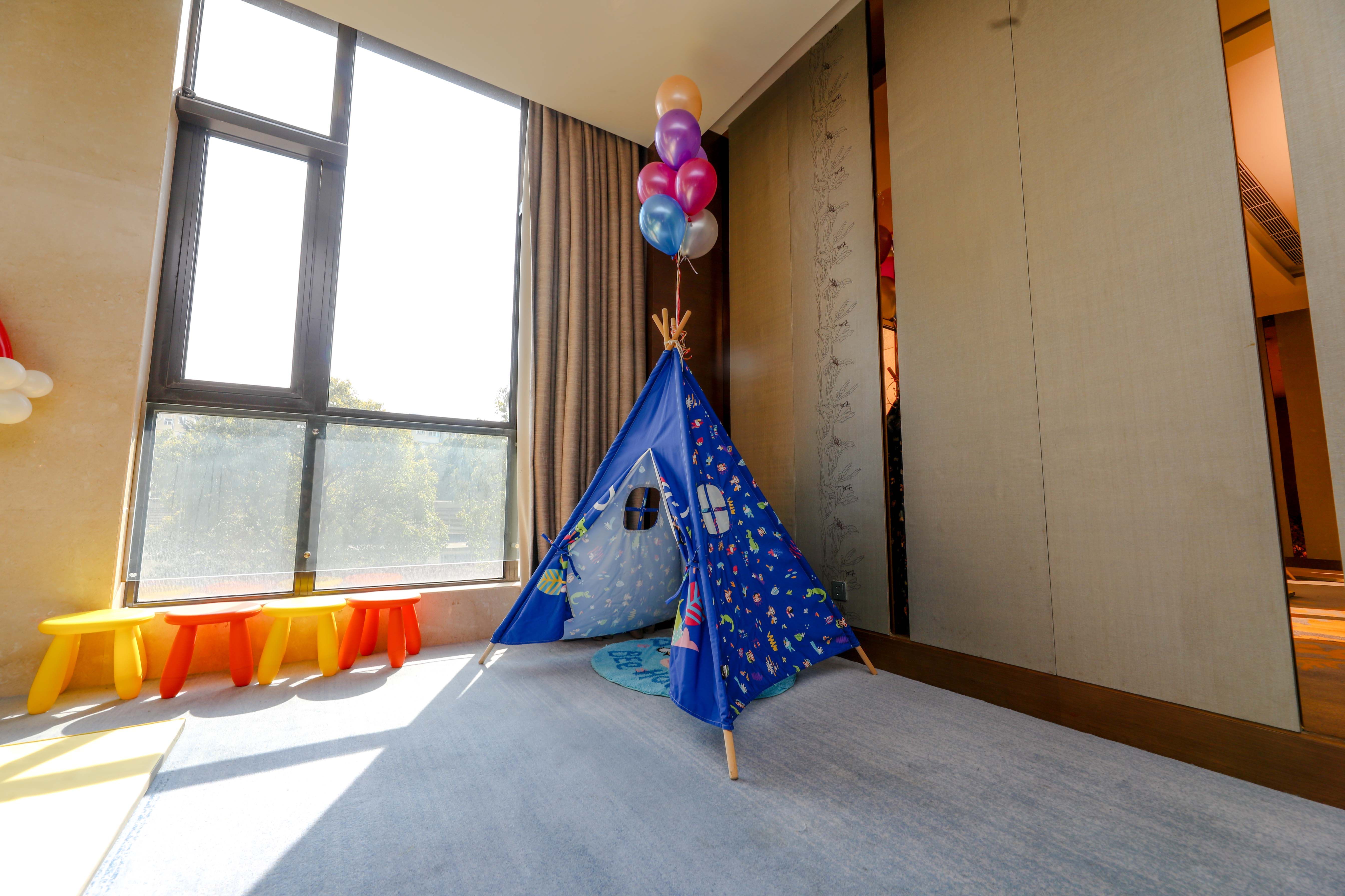 上海大华虹桥假日酒店