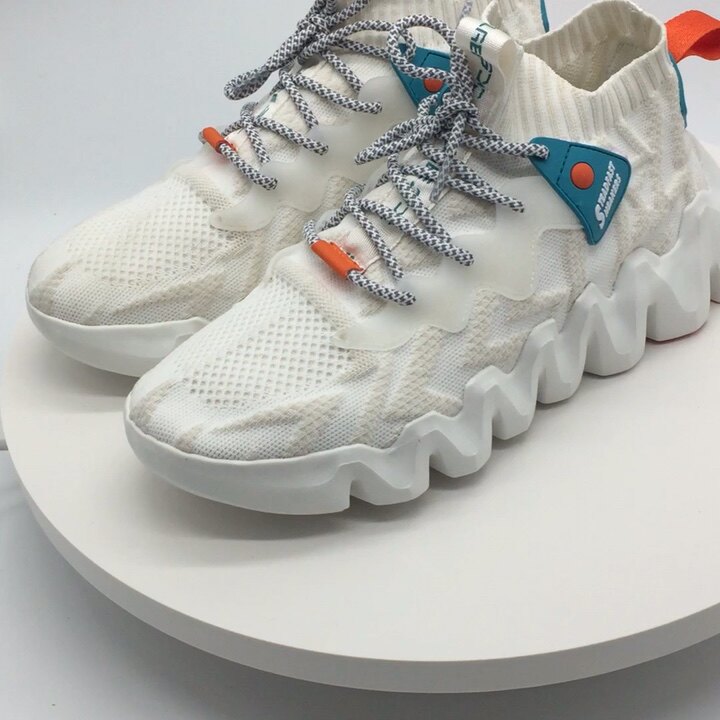 white lightweight sneakers