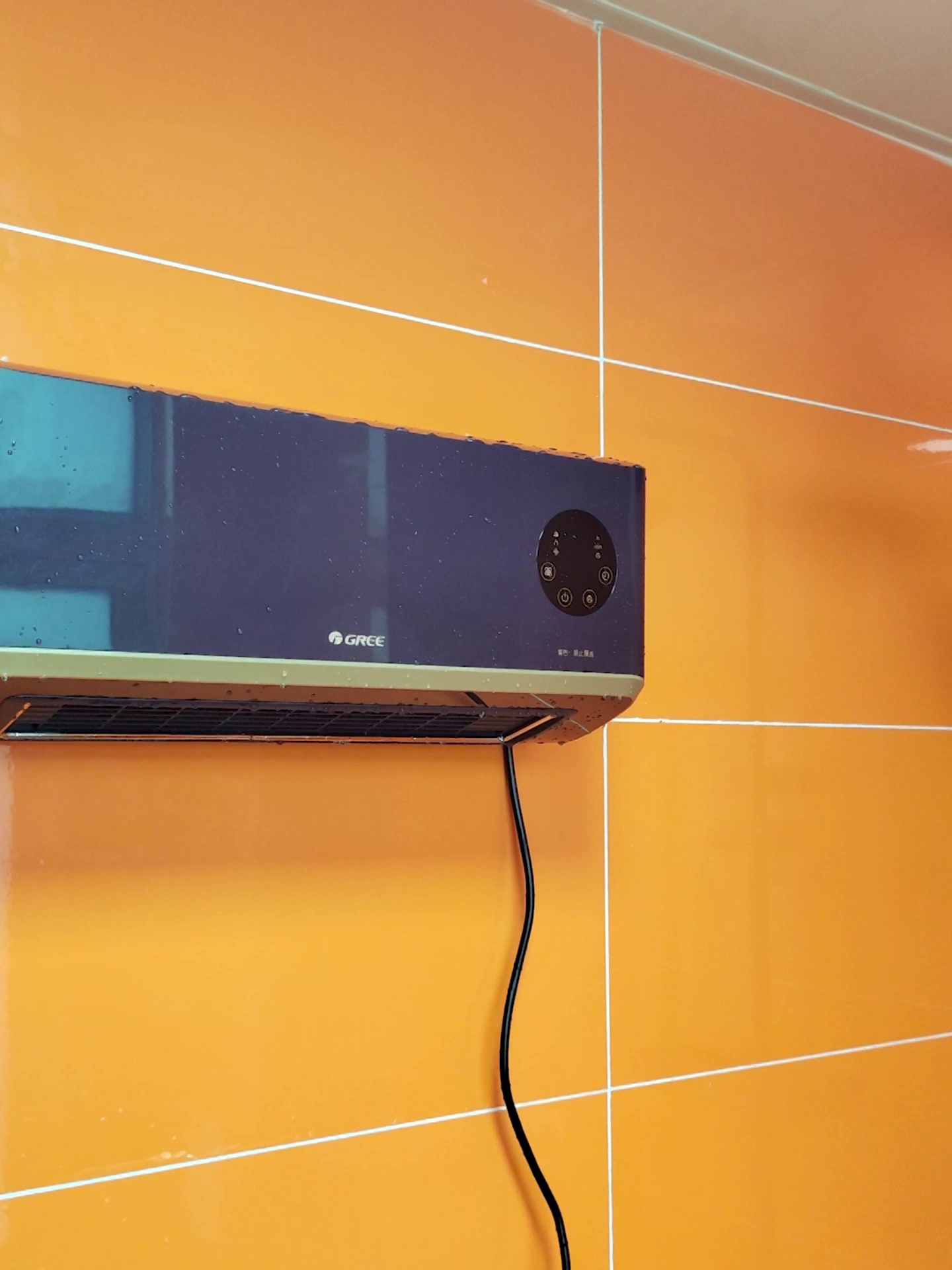 冬季取暖新宠！格力壁挂式暖风机，让温暖比例诸如影随形❄️