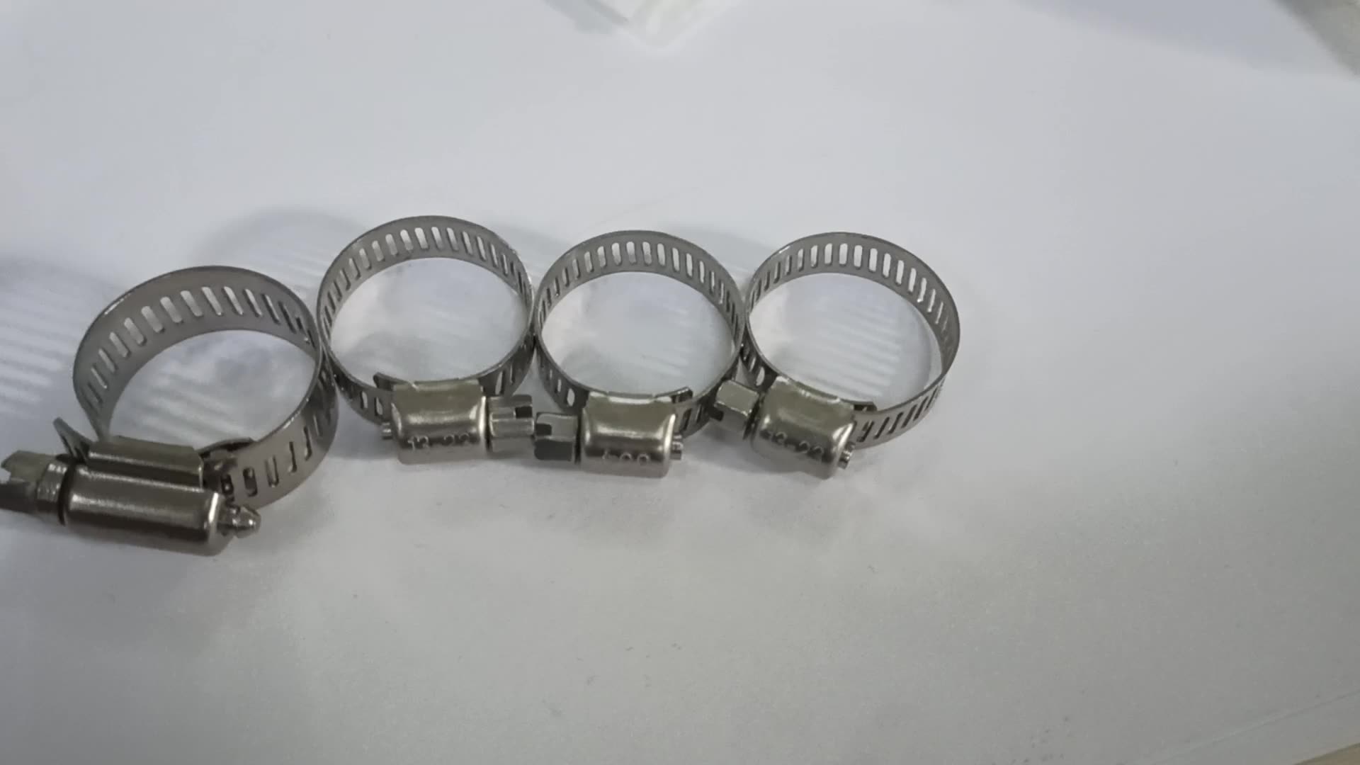 Din3017 Sus 304/316 M33.1 Large Diameter Wing Nut Spring Type Safety