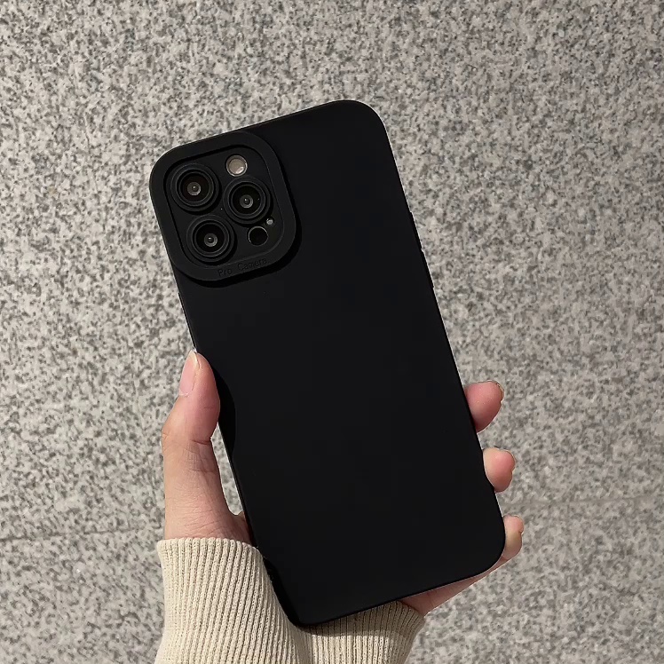 黑色镜头所有包设计让iPhone更耐摔✨