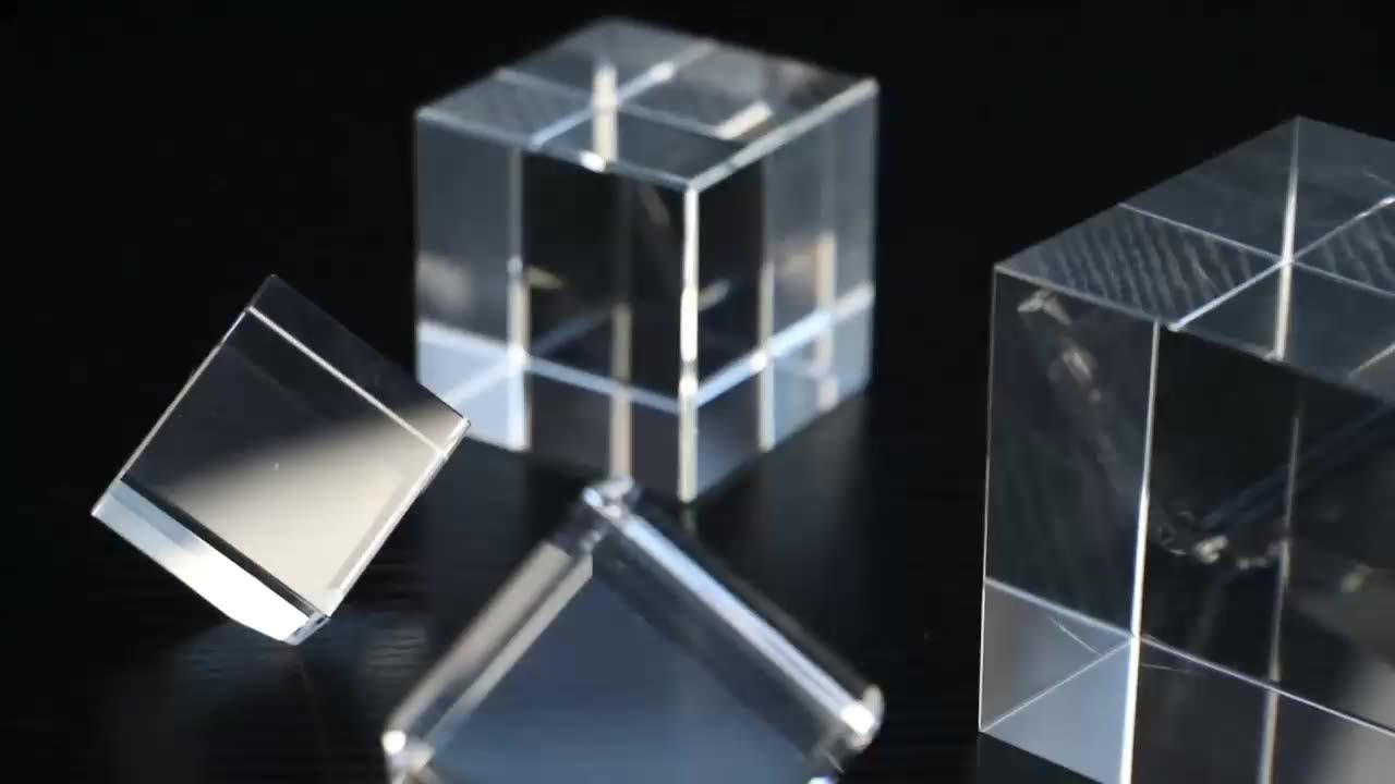 Блочный кристалл. Стеклянный куб. Куб из стекла. Кристалл блок. Блочный кристалл.