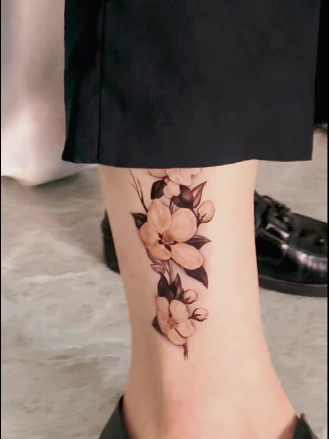 我知道你们肯定看腻了这个纹身了，但是… : r/thelastofus, image size:1080x1440