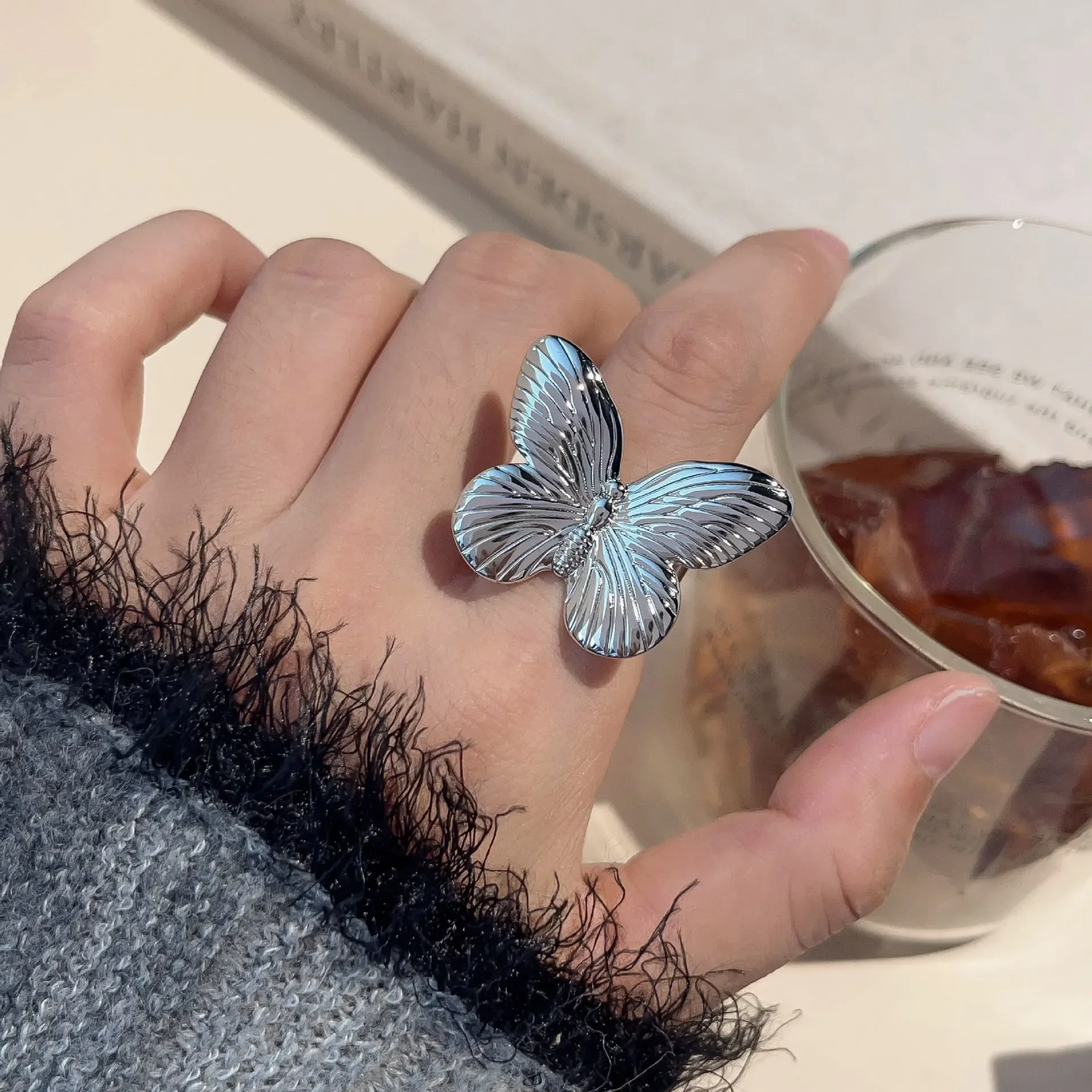 Copper platinum small design three dimensional one size ring