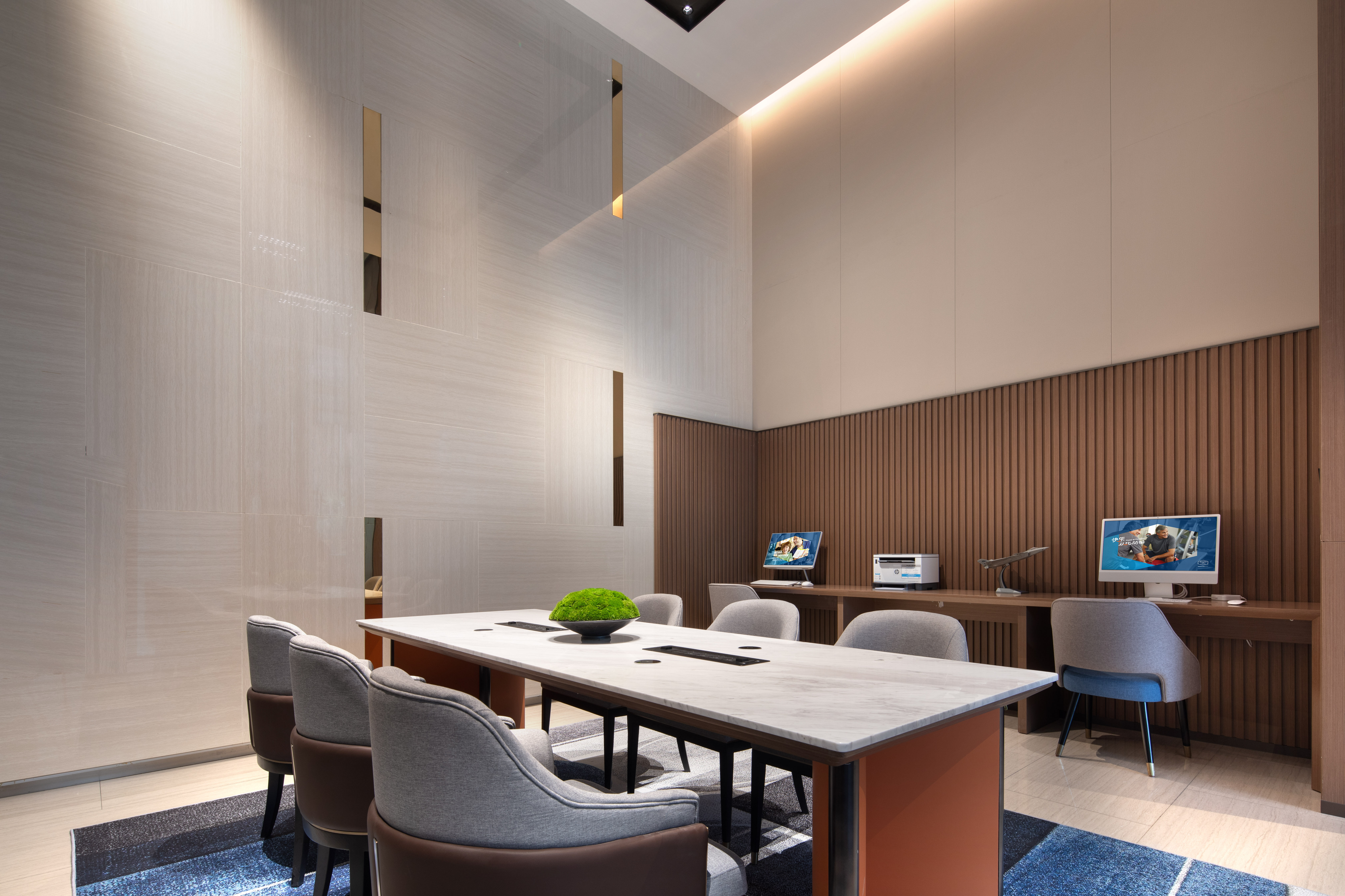 成都双流机场希尔顿欢朋酒店