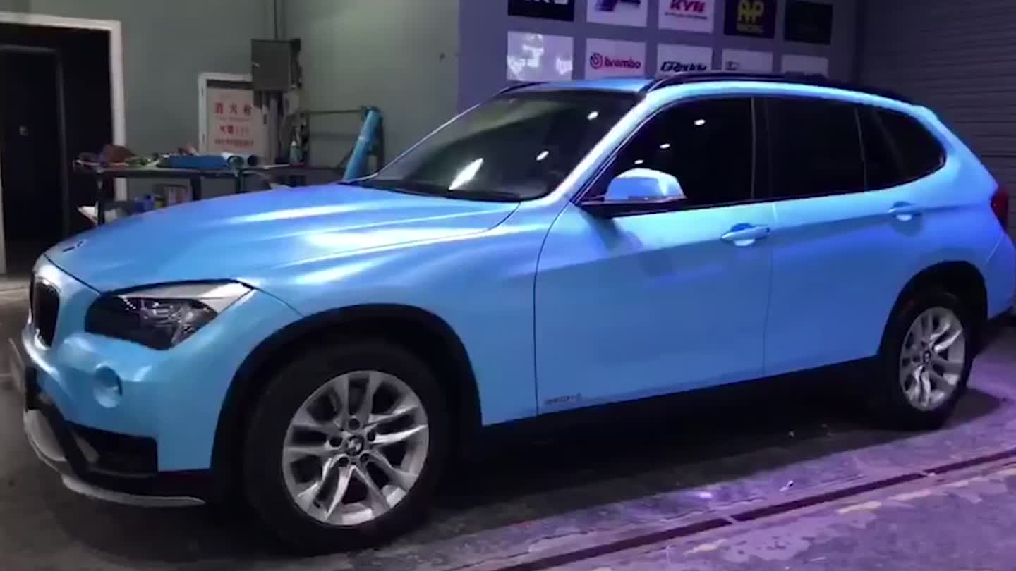 Голубой электро металлик