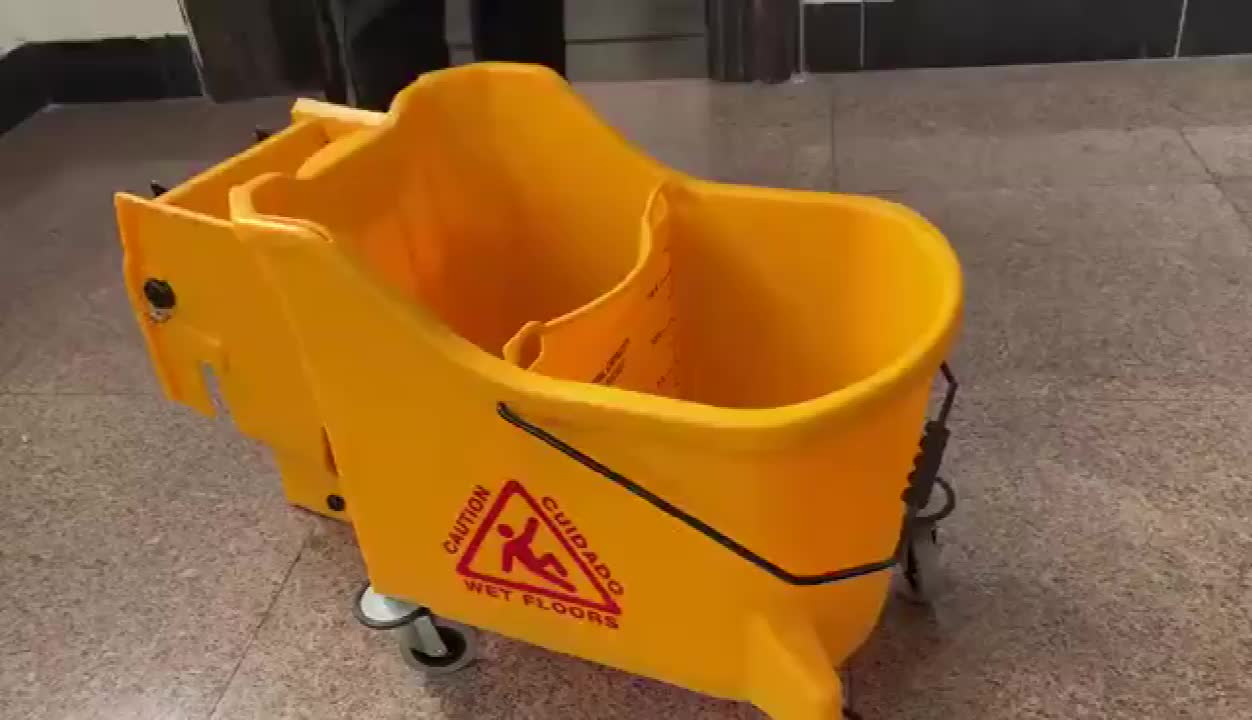 33l Maxi Single Mop Bucket With Divider And Wringer Buy Mop Bucket