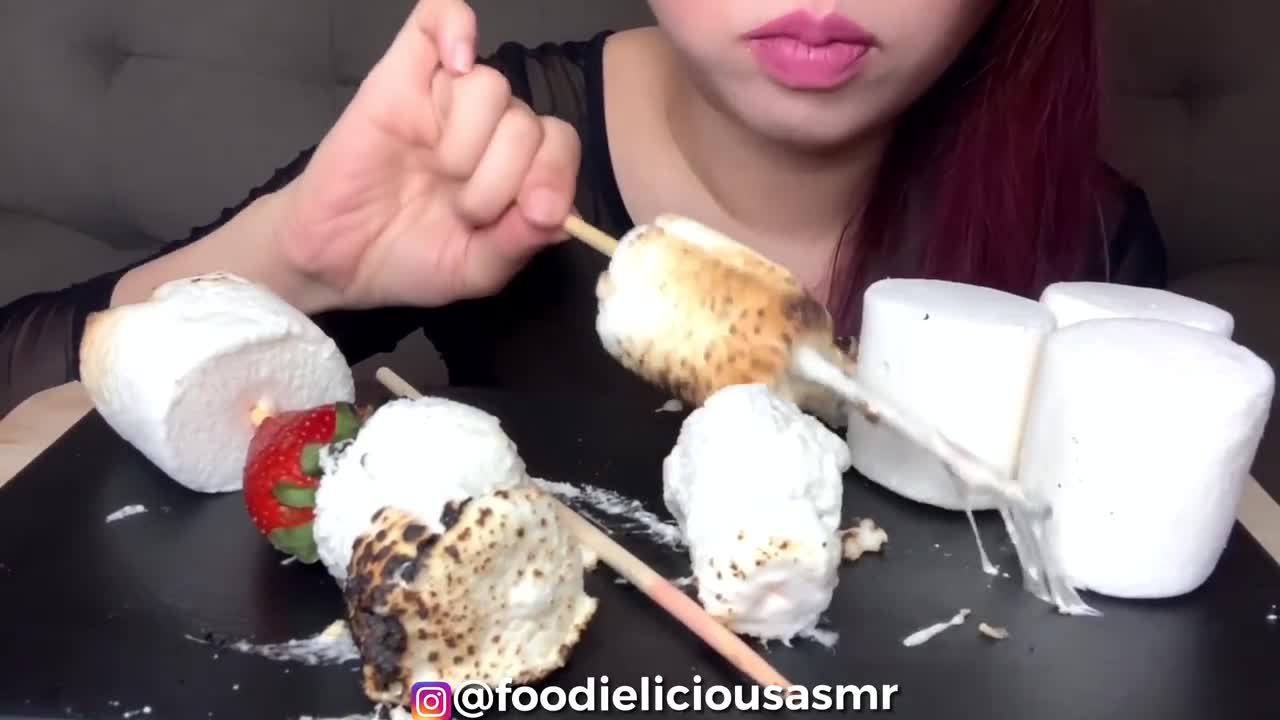 asmr吃播FoodieLicious