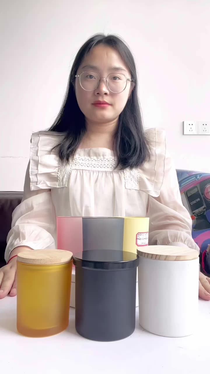 2023 Wholesale Matte Black Empty Glass Candle Holders Jar With Lid For