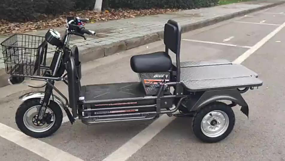 Красный мотоцикл для детей 3 колеса. Зарядка трицикла. Компактное зарядное устройство. Зариядниустройства для электровалесепеди блок управления. Электротрицикл e-toro arbalet 450w 48v 20ah.