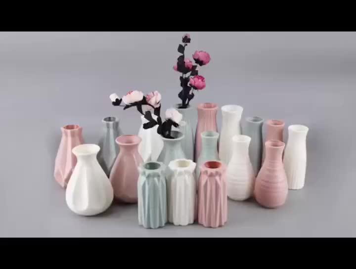 Wholesale Cheap Plastic Unbreakable Cylinder Wedding Centerpiece Bud