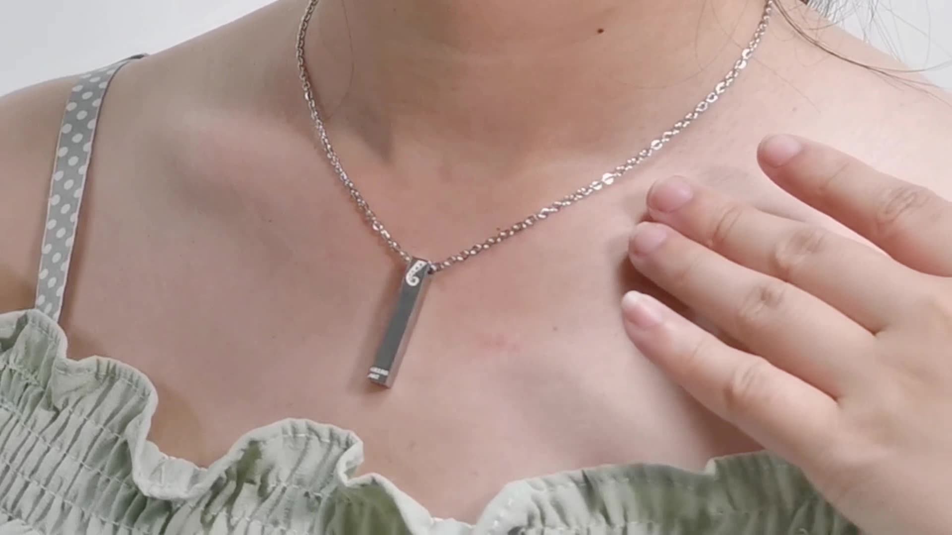 Wholesale Men Women Minimal Jewelry Dainty 14k Gold Charm Pendant