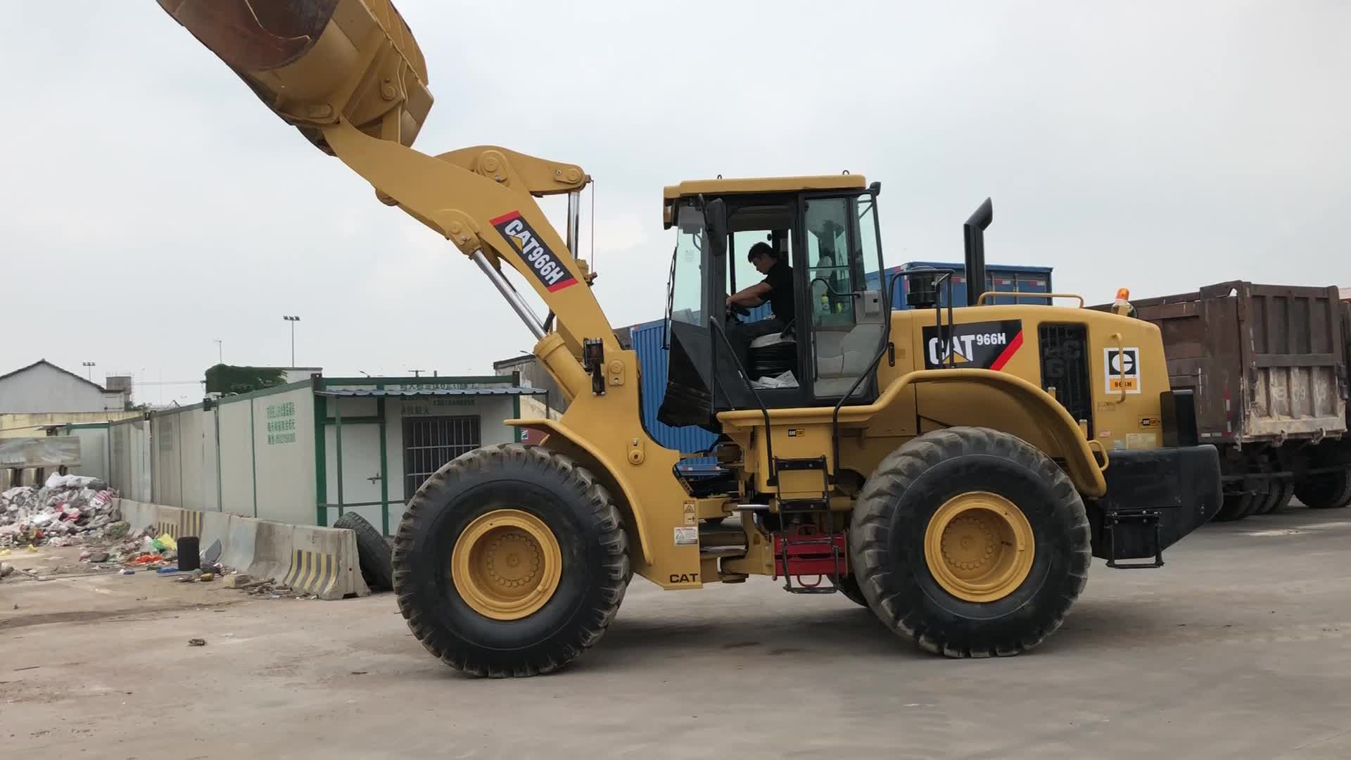 Caterpillar Loader