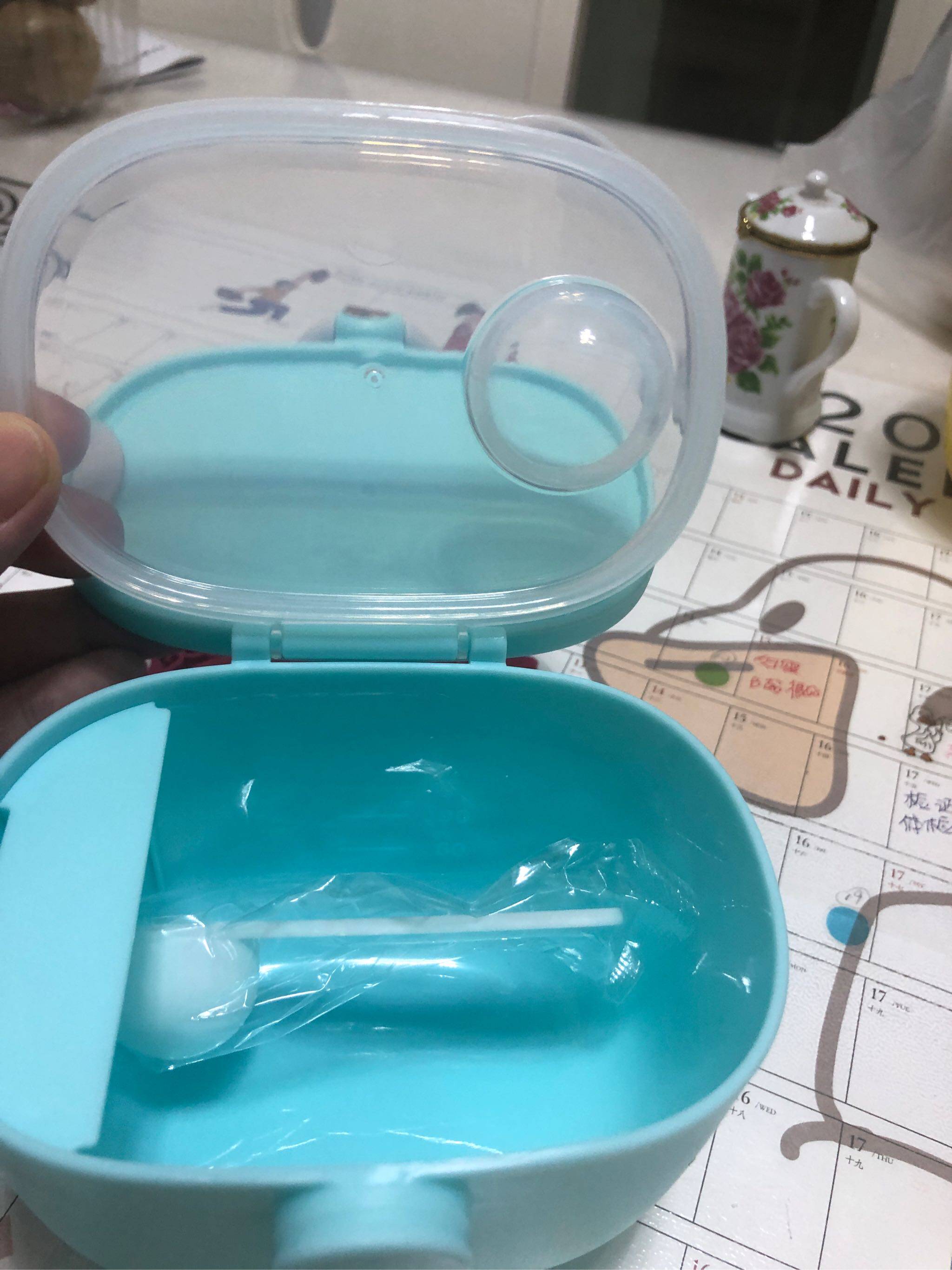 免费试用 便携式多功能奶粉盒怎么样有用吗，母女俩使用一个月效果对比_搜券