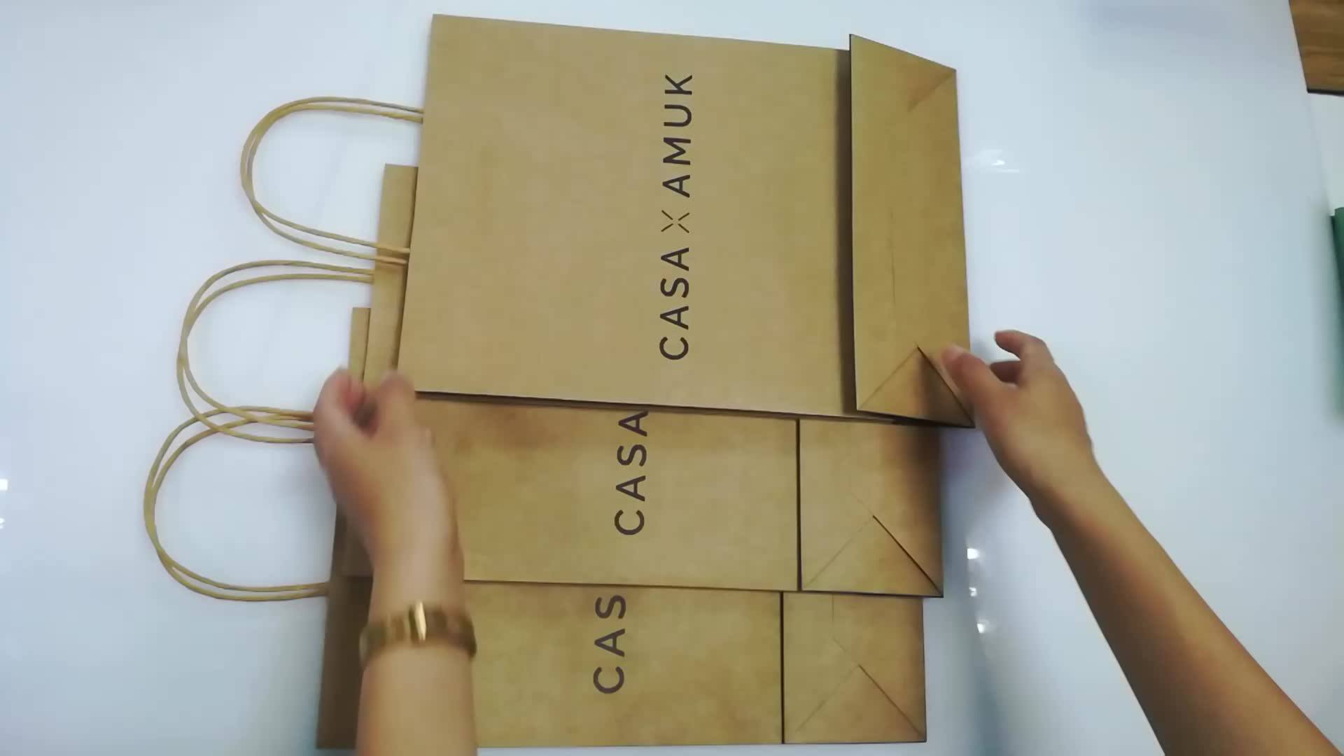 Custom Luxury Glossy Gold Foiling Gift Bags Wholesale Decorative
