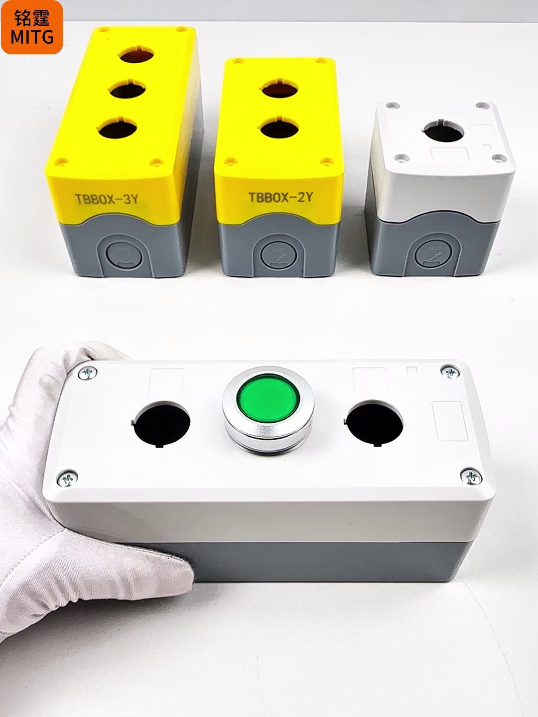 5块买个按钮盒。该玩意儿竟然是我工位的隐藏王者！