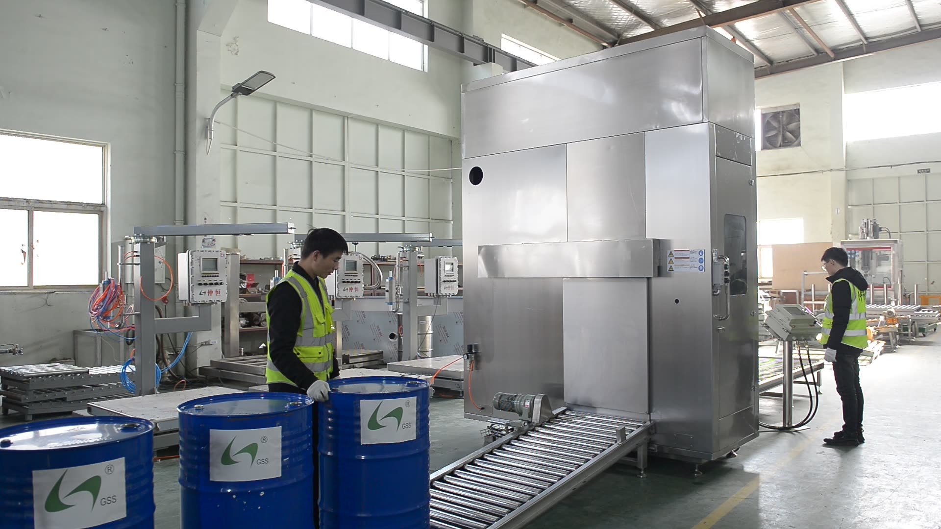 Gss 200l Semi Automatic Paint Resin Lubricant Thinner Ink Curing Agent