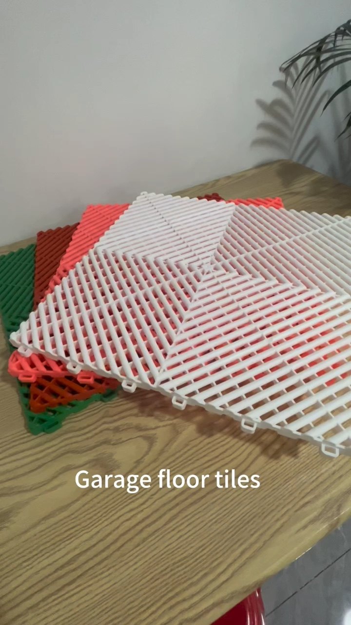 Plastic Interlocking Garage Floor Matts Checkered Garage Flooring For