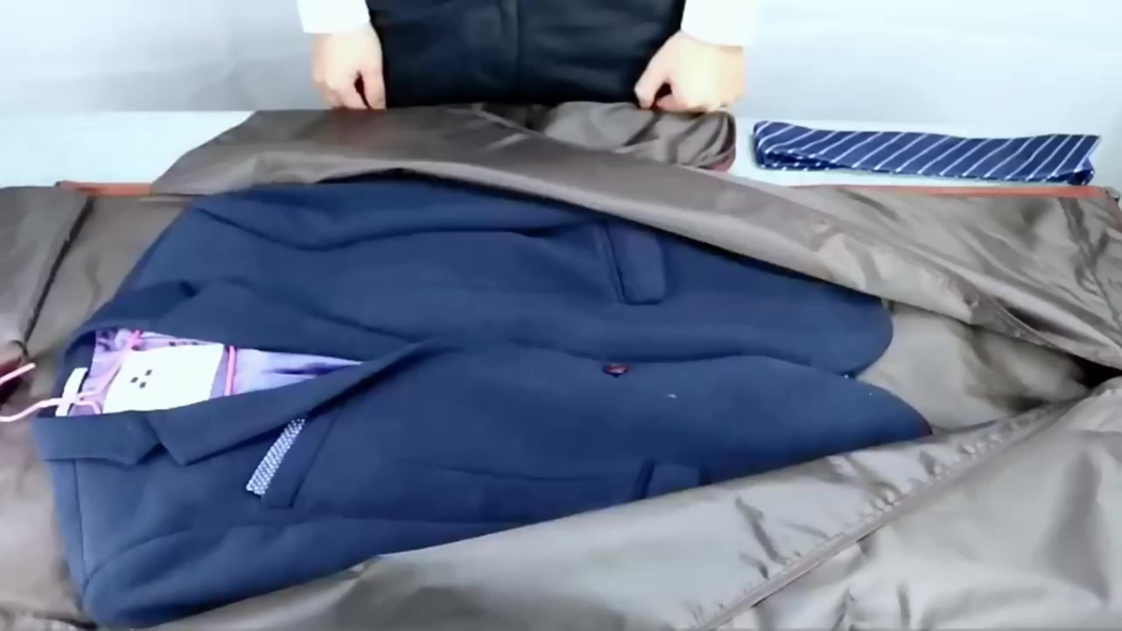 Customized Duffel Garment Bags For Travel With Shoe Pouch Carry On Bag