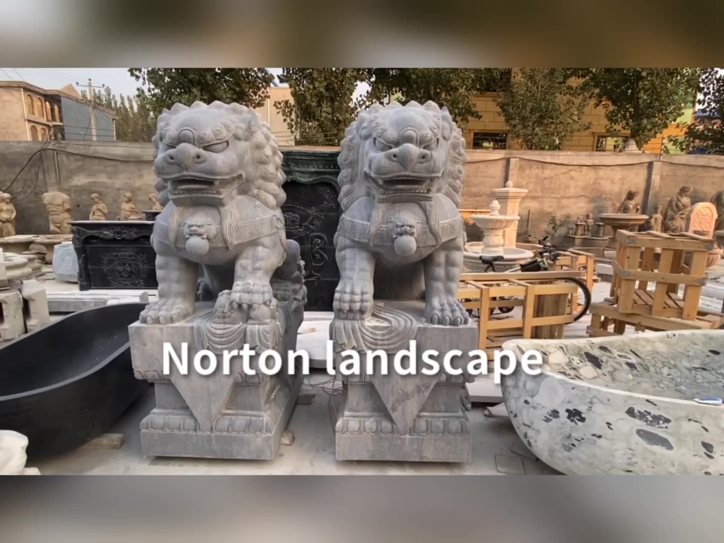 Outdoor Garden Decoration Hand Carved Stone Sitting Chinese Foo Dog