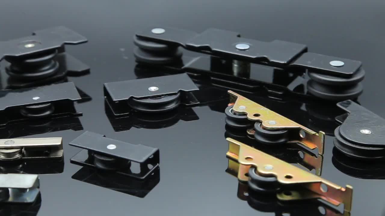 Furniture Hardware Fitting Adjustable Sliding Door Roller Closet Bottom