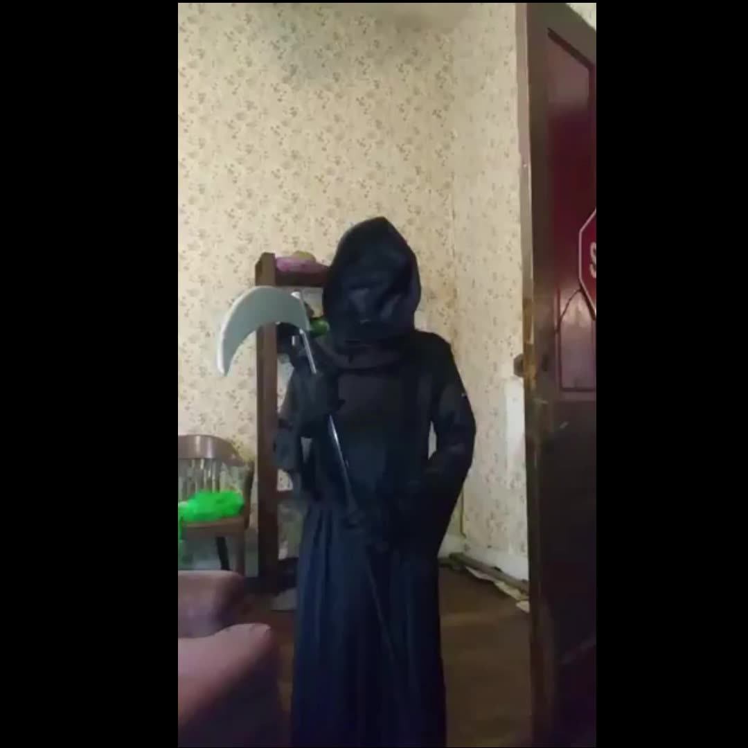 儿童死神变装太绝了！万圣节COS恶魔吸血鬼骷髅镰刀斗篷全套攻略，萌娃秒变小恐怖之王👻🎃_万圣_淘宝游戏网