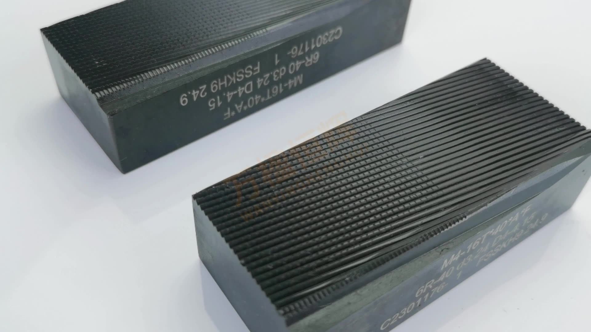 2022 Matrix Hardness High Quality Flat Type Thread Rolling Dies