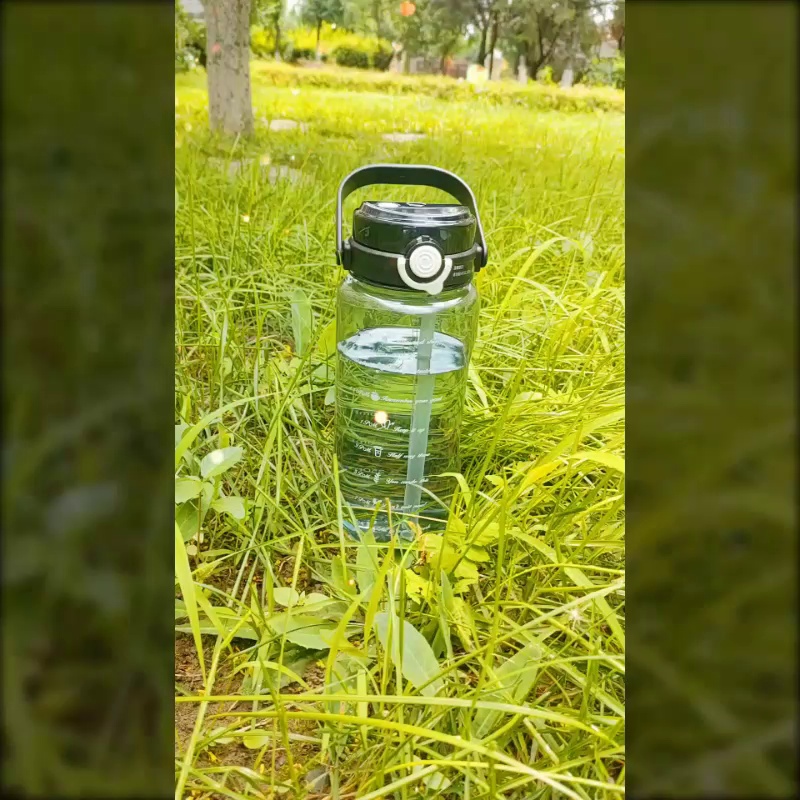 bình giữ nhiệt đựng nước trái cây Bình nước thể thao 2L dung tích lớn cốc nhựa nam sinh viên chịu nhiệt độ cao với quy mô ngoài trời công trường cốc nước chống rơi di động bình đựng nước có vòi bình đựng nước 