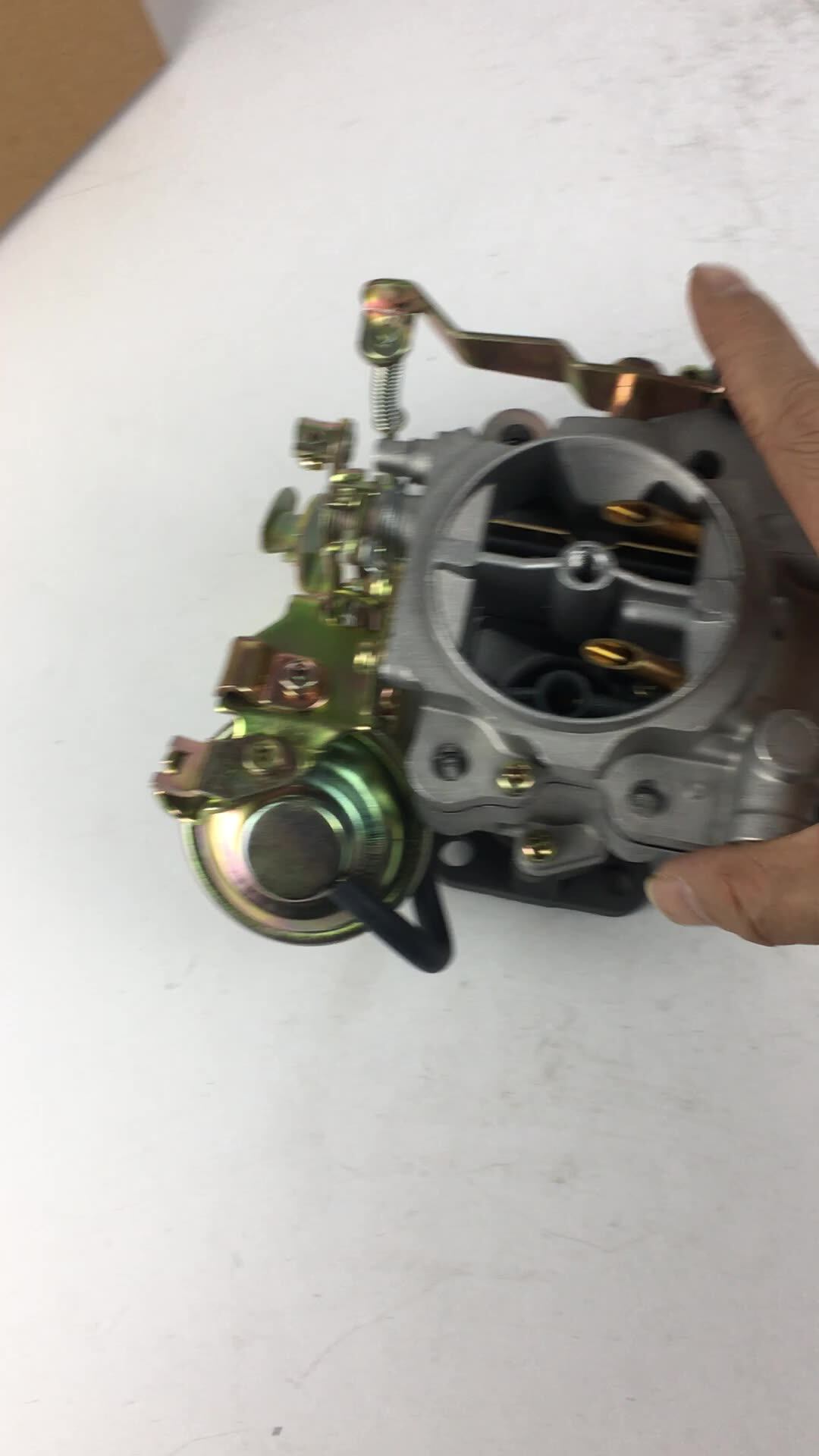 Carburateur Compatible Mitsubishi 4G32 4G64 - Pour Tredia, L200, Galant, Delica, Lancer, Dodge Colt - MD006219