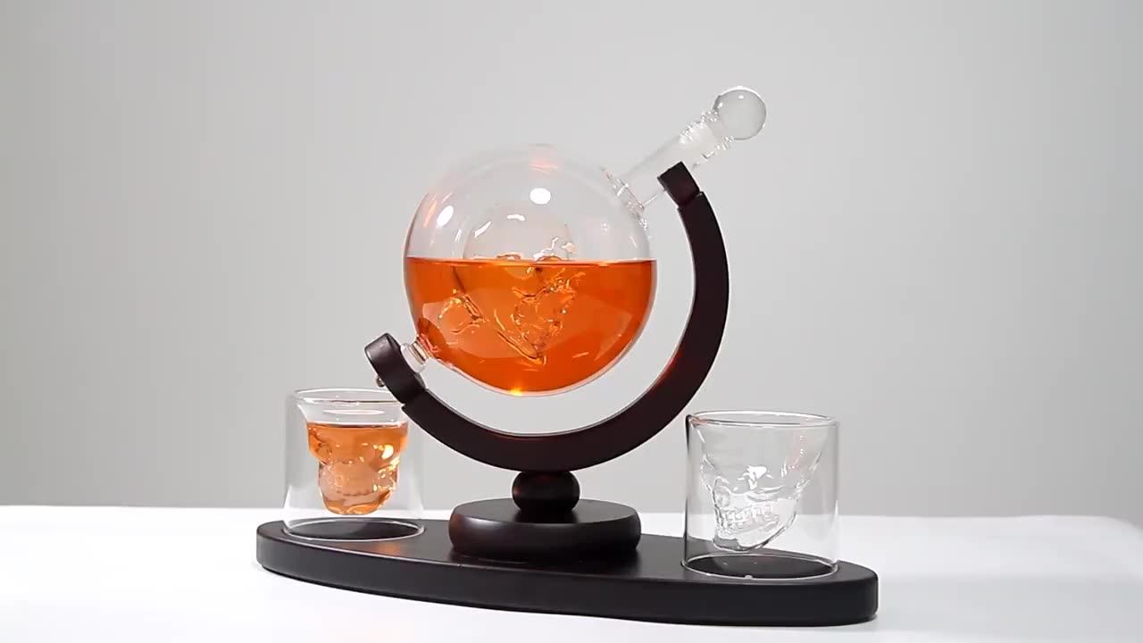 Handmade Glass Decanter Set With High Borosilicate Glass Materials