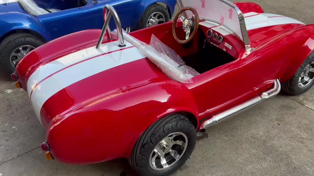 Popular Present Mini Cobra Electric Cars 2200w Classic Car Golf Cart