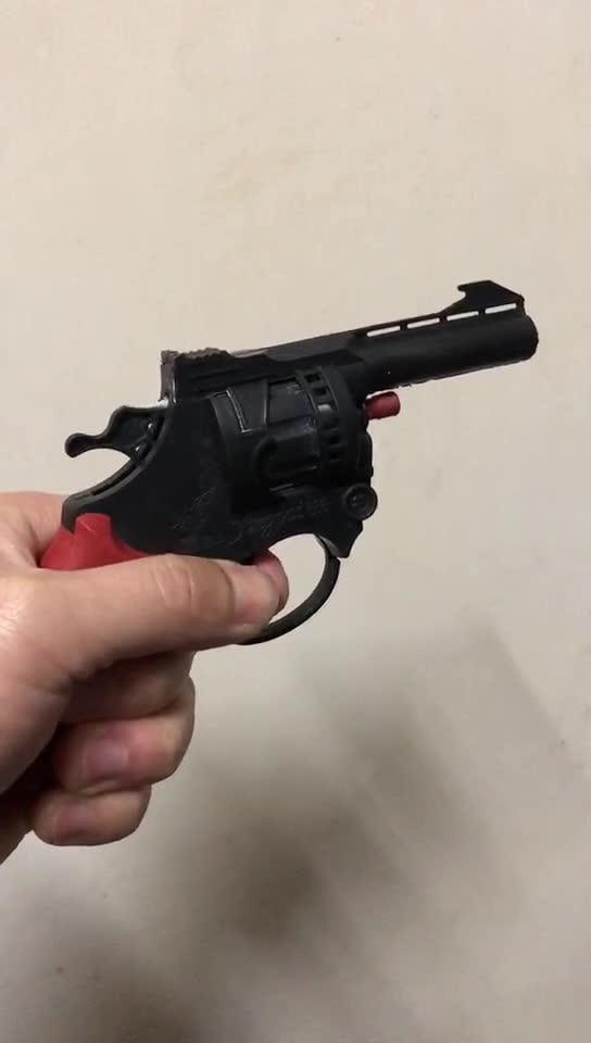 Novelty Toy Gun Fireworks 121 Cowboy 8 Shots Ring Gun Plastic Kid's