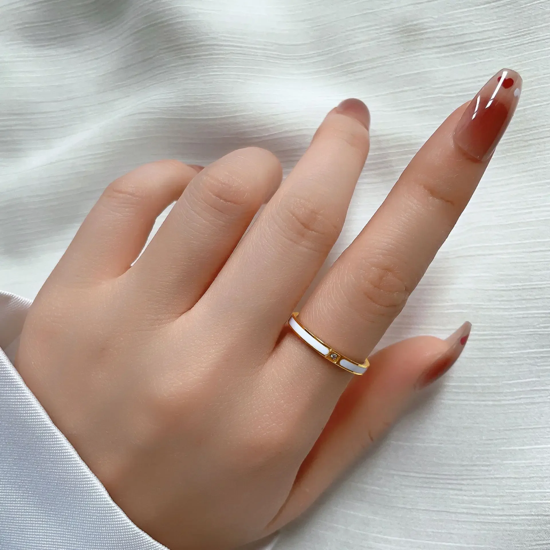 carousel-thumb-4