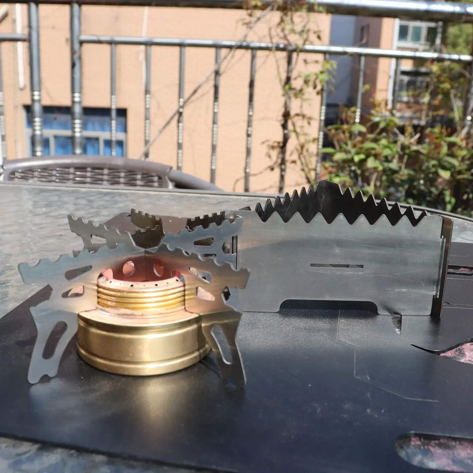 Outdoor Picnic Stove Stainless Steel Liquid Solid Alcohol Stove Portable Small Simple Alcohol Stove Bracket