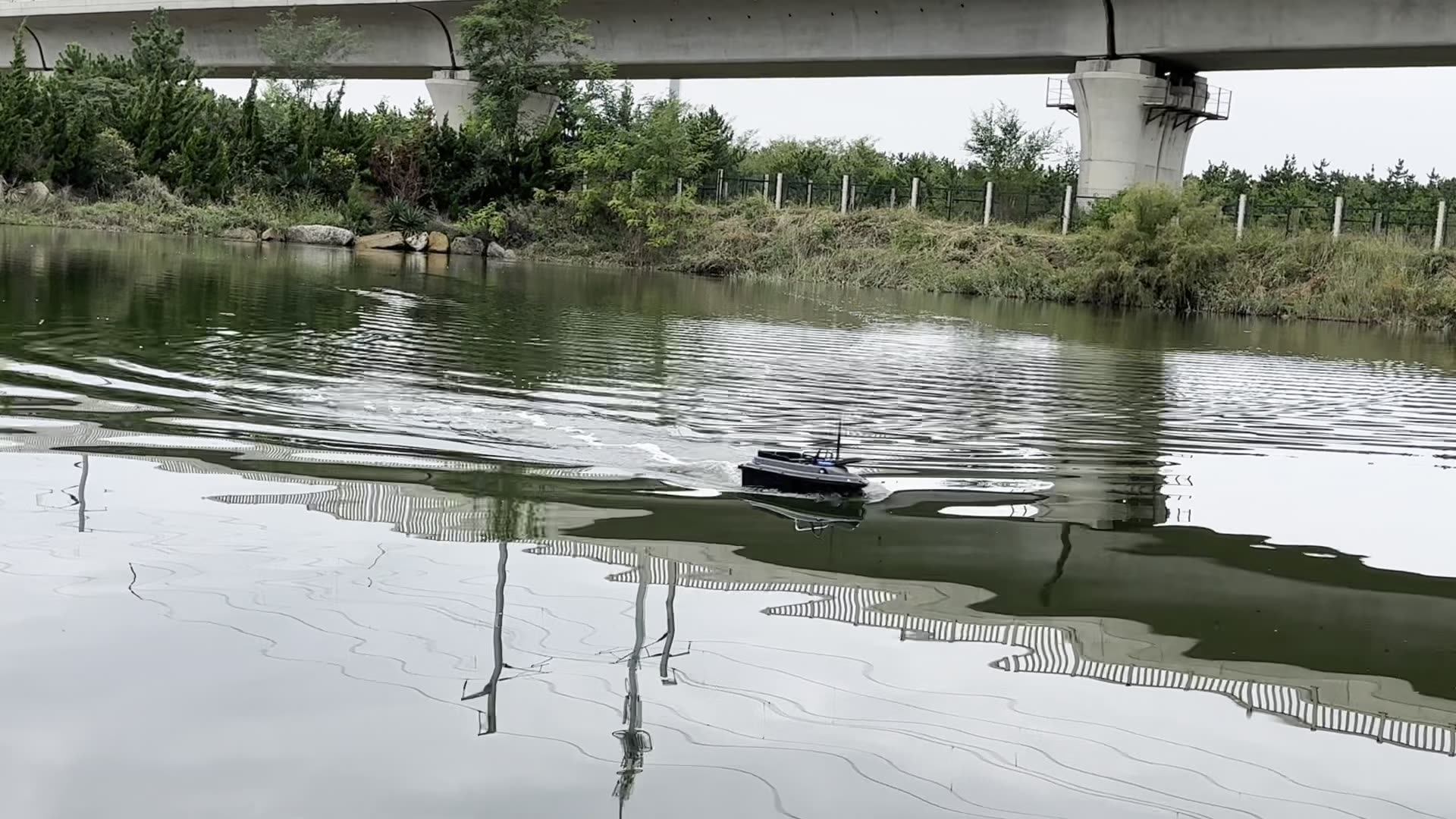 New V020 Smart 40 Gps Points Carp Feeder Surfer Rc Bait Boat With 3