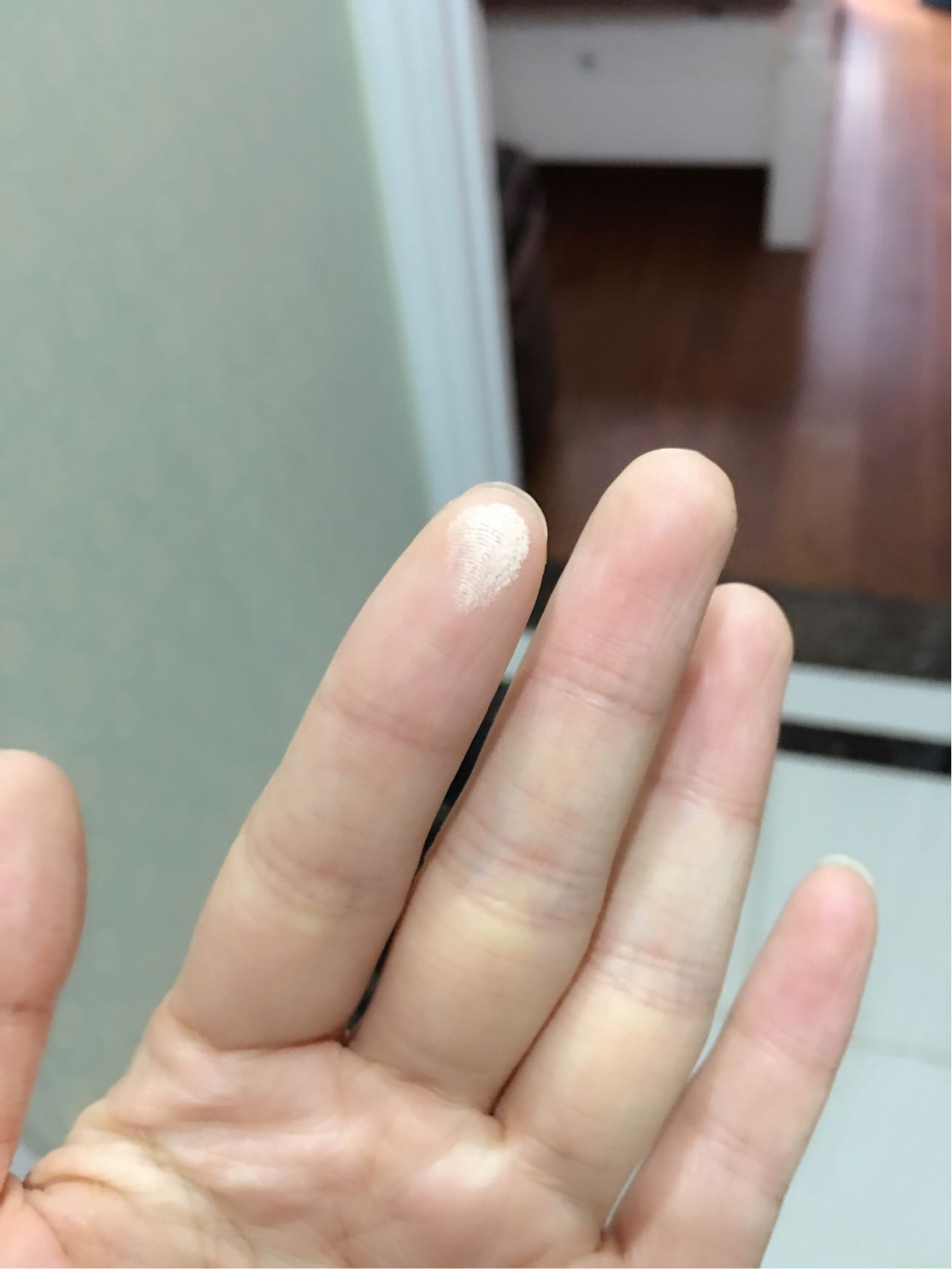 柏蕊诗天鹅绒干湿两用粉饼 轻透好不好用，入手后7天来评价,第10张