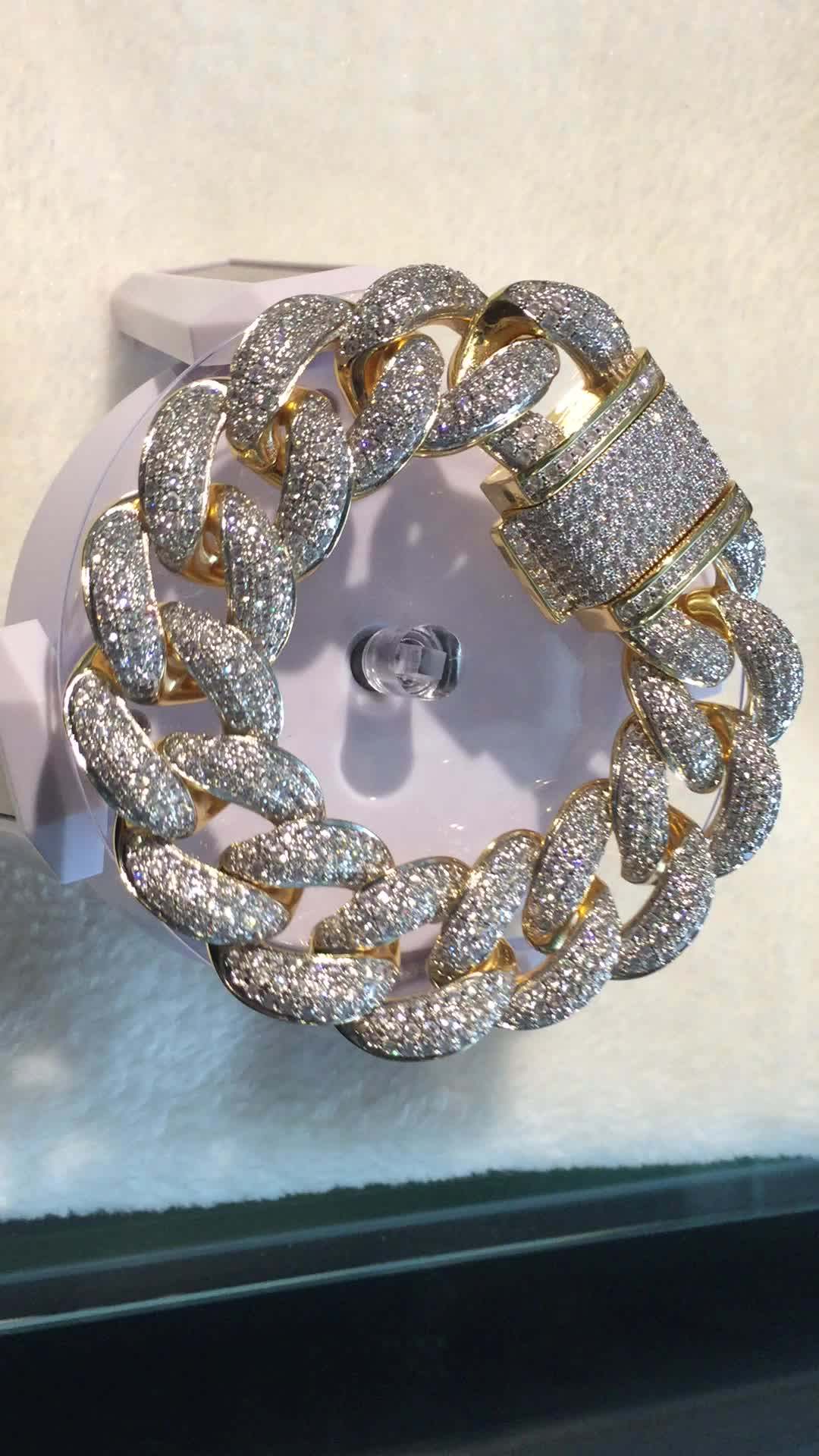 18k Gold 24mm Iced Out Diamond Cuban Link Bracelet Buy Cuban Link