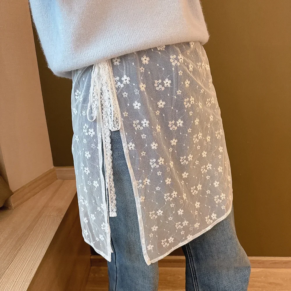 伸縮性のあるレースのゆったりとした感じのスカートと重ね着した女性の高品質の新鮮な甘いおならカーテンの花のエプロン新しいスタイル