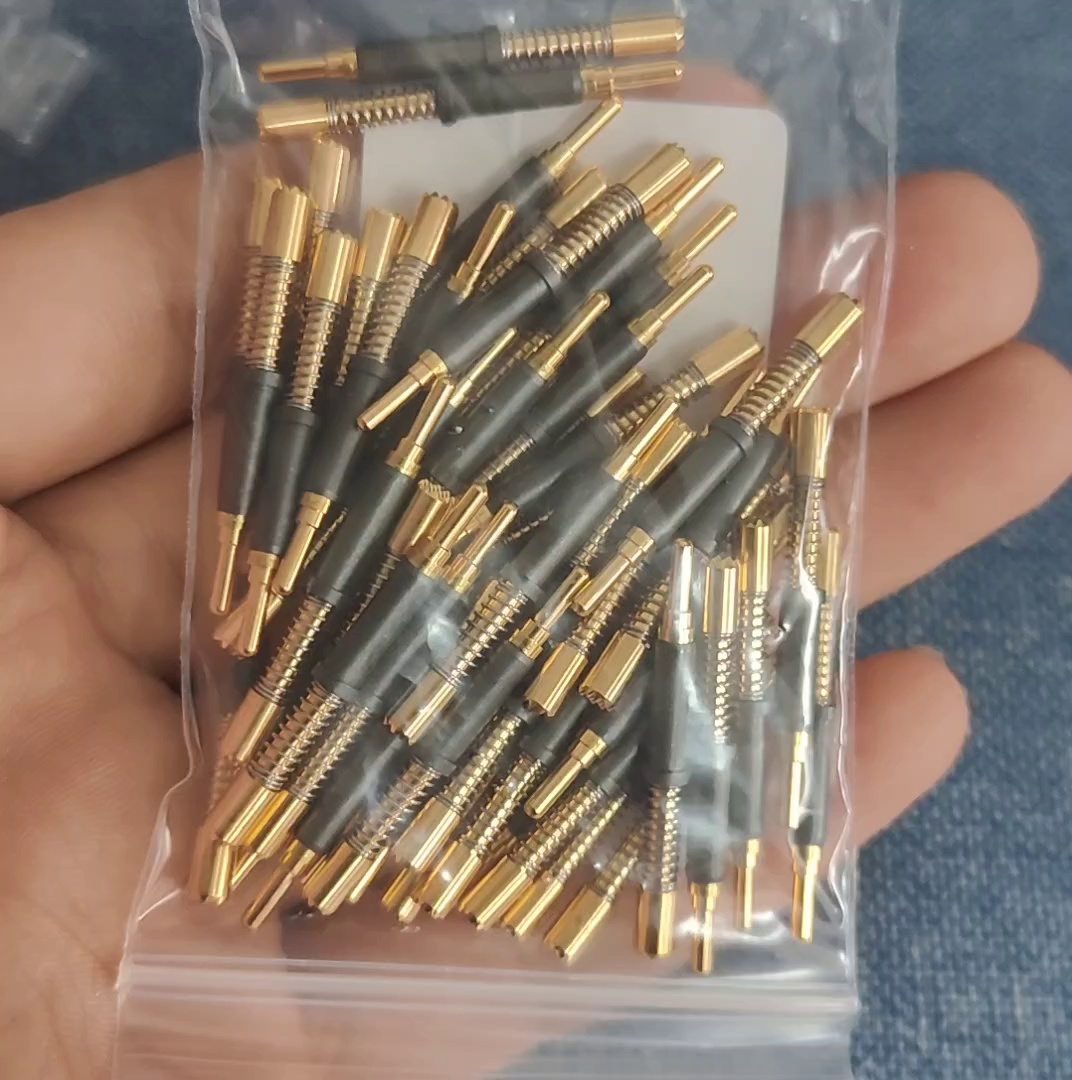 这探针能测出你手机的“心电图”。日这黑工艺真不讲武德！