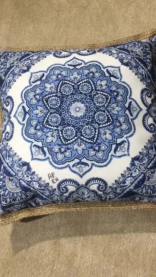 Oem Logo Cheap Custom Design Printed Blossoms Throw Pillow