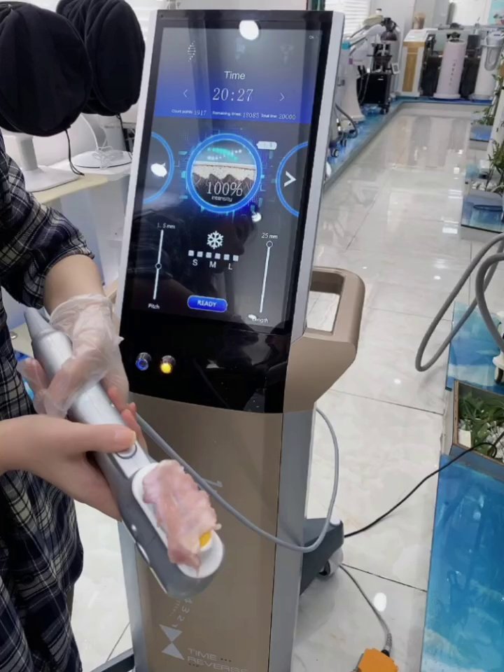 懒人兄弟，三分钟瘦脸不是梦！这个微电流美容仪你必须拥有_其它面部