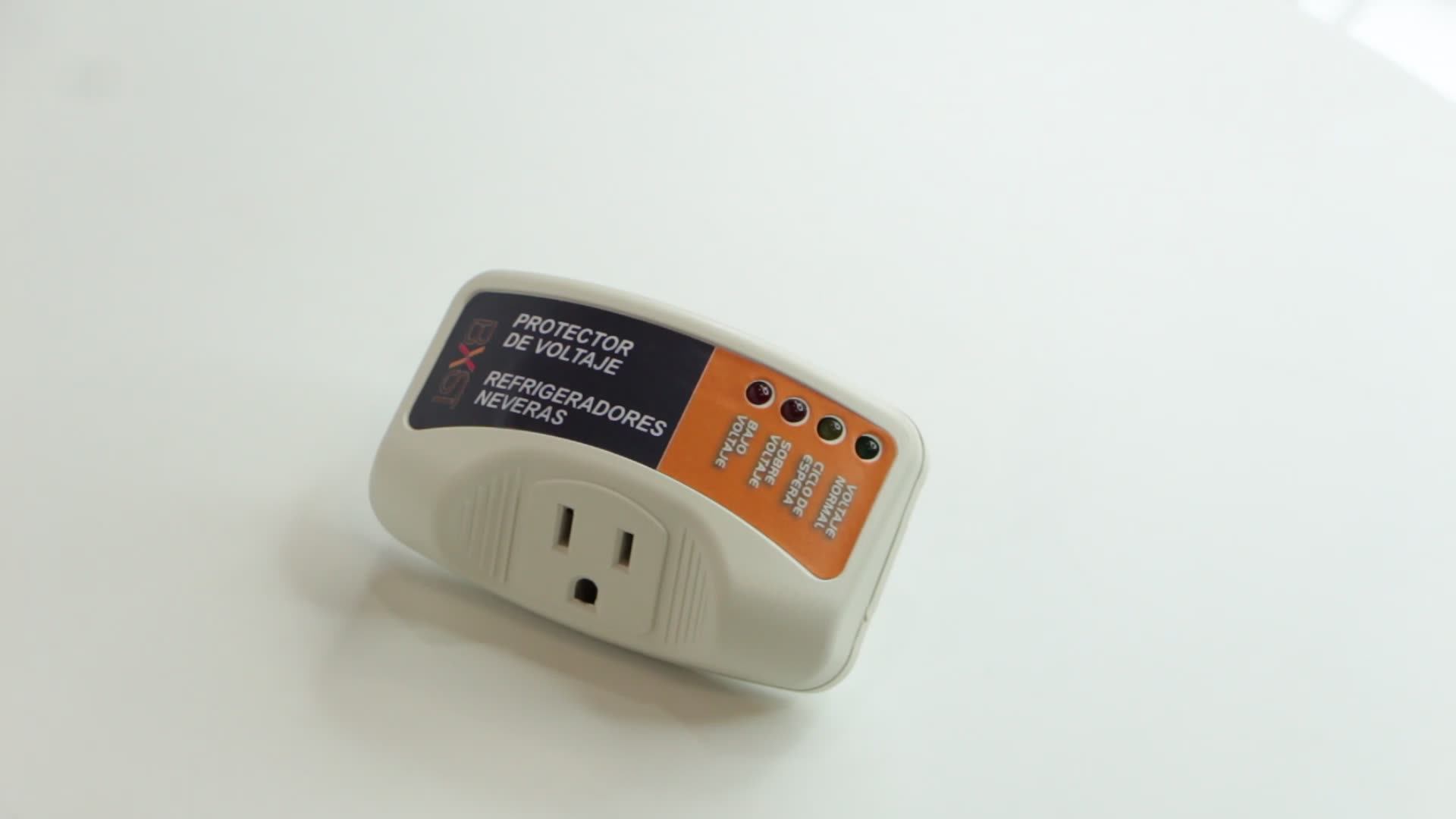 Bxv009np Black 3 In 1 Lightning Automatic Surge Voltage Protector