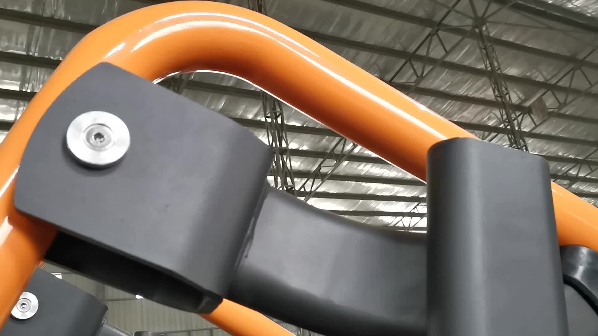 Plate loaded Seated Row Machine
