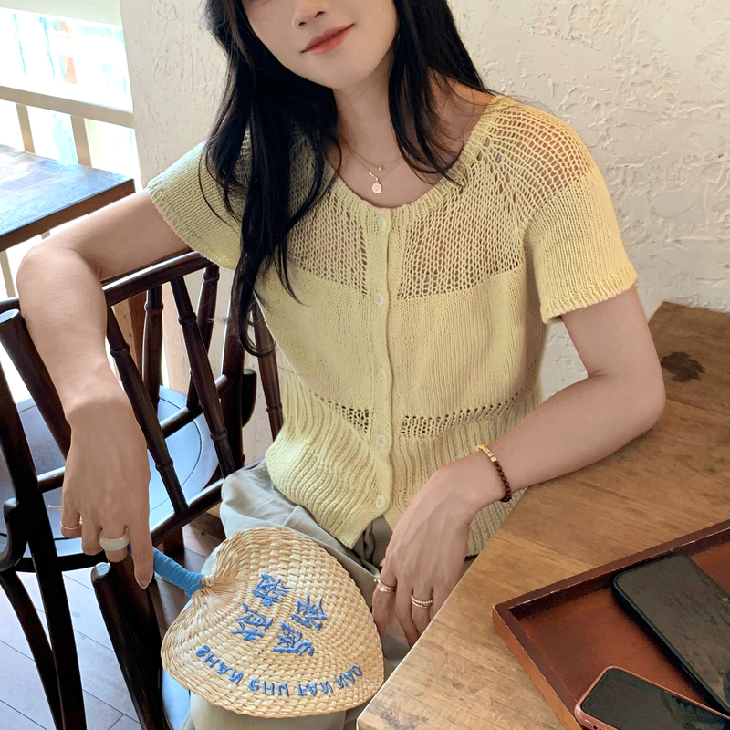 Handmade Airy Top in the Mist, Hand-Knitted DIY Needlework Material Kit, Cool Cotton and Linen Short-Sleeved T-Shirt