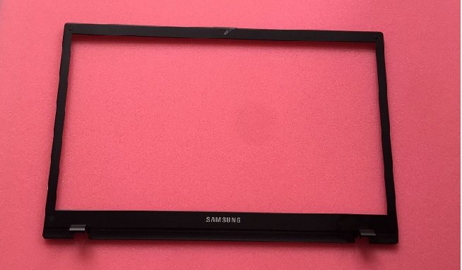SAMSUNG Samsung NP300V5A 305V5A 300V5A 300V5A B shell screen border BA75-03209A