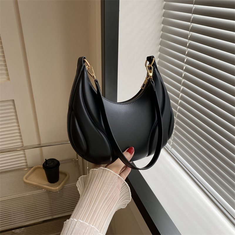 High-End Women's Bag, New 2024 Fashionable Textured Shoulder Bag, Super Popular in Winter, Stylish and Versatile Casual Small Square Bag