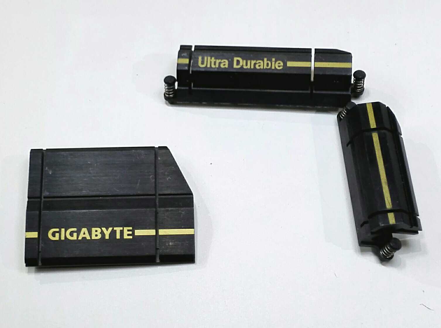 Main Board South Bridge CPU Powered MOS Tube Radiator 115 # of the Gigaboard Z87X-HD3 dismantling machine